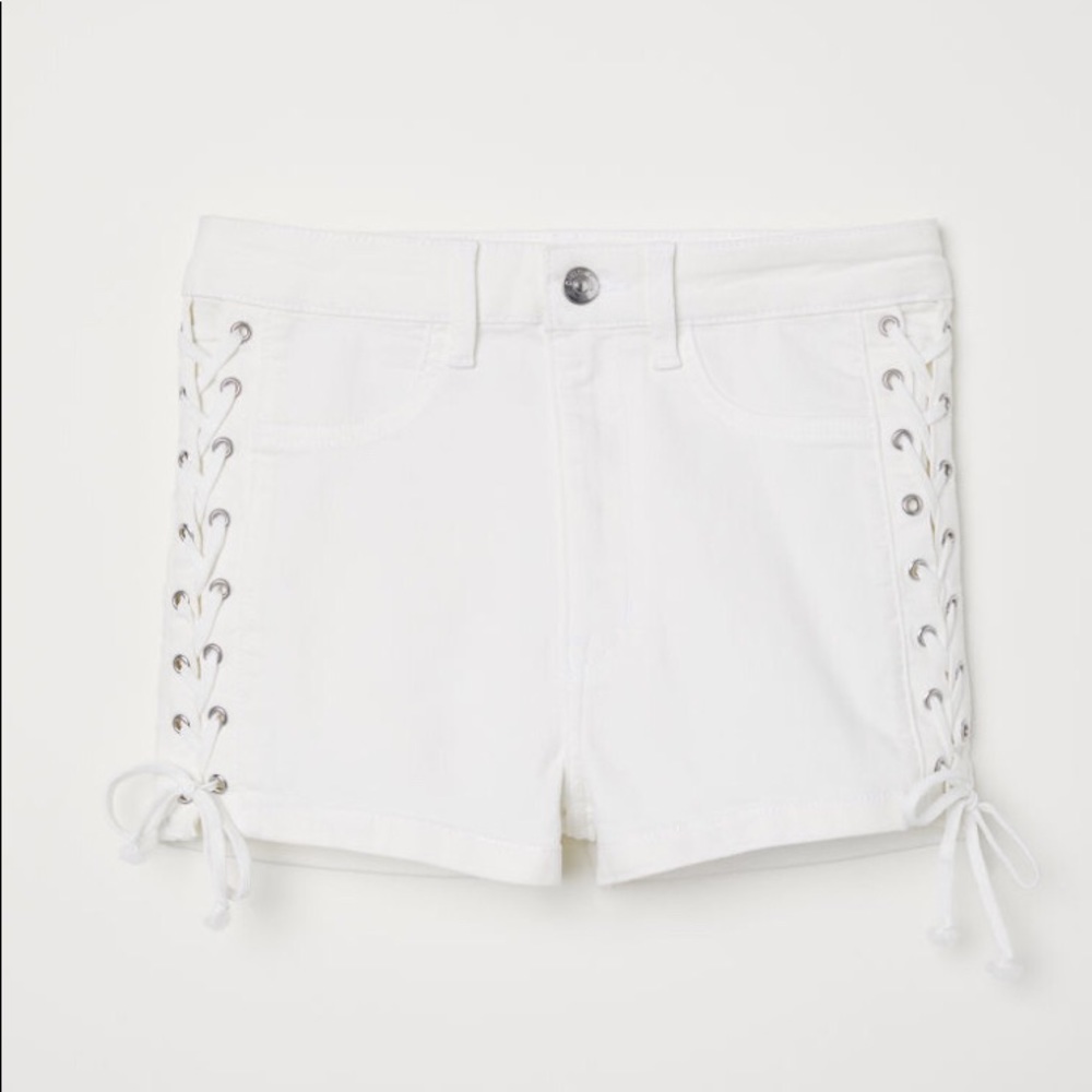 Shorts with lacing